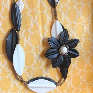 NWT Cookie Lee Necklace with Removable Pin